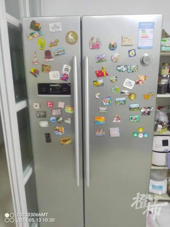 DƬ